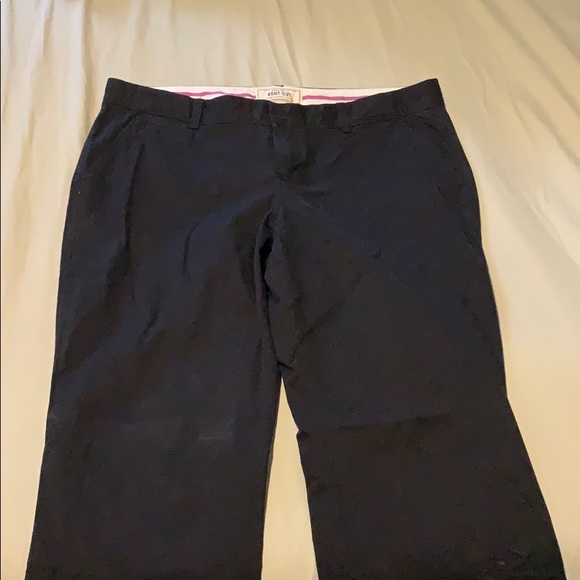 Black boot cut khaki from old navy - Picture 1 of 3